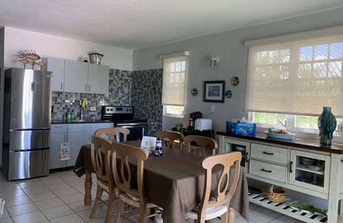 Cabezas House | Villa Camelia
