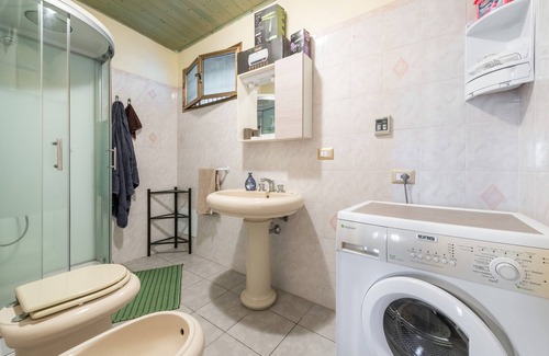 San Giovanni Suergiu Villa | Villa 'Camera 2' with Shared Pool, Wi-Fi and Air Conditioning