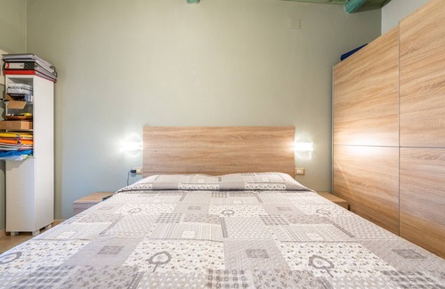San Giovanni Suergiu Villa | Villa 'Camera 2' with Shared Pool, Wi-Fi and Air Conditioning