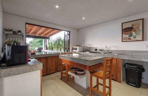 Valle de Bravo House | Villa Camila - Unmatched Lake Views with Private Jacuzzi and Garden in Avándaro