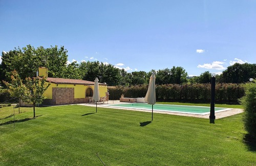 Urbisaglia House | Villa Camilla, swimming pool, 6 bedrooms for 20 people
