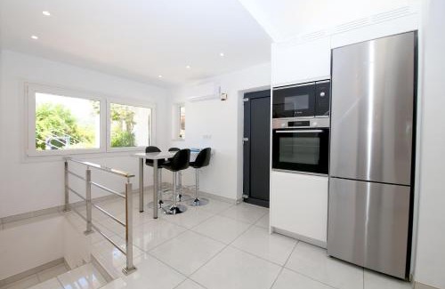 New Golden Mile Apartment | Villa CAMPO