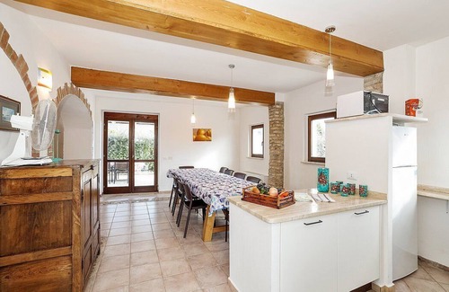 Cupra Marittima Villa | Villa Campoluce: A welcoming two-story villa in a quiet position, in the Marche countryside, at a short distance from the sea, with Free WI-FI.