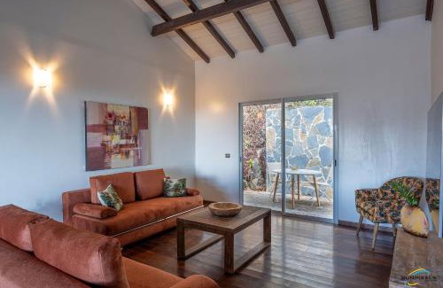 Les Anses-d'Arlets Villa | Villa Cap Sud avec piscine et vue mer
