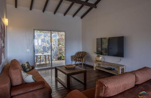 Les Anses-d'Arlets Villa | Villa Cap Sud avec piscine et vue mer