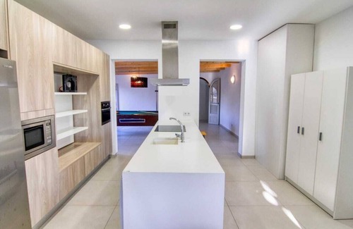 Vinaros Villa | Villa Carlos, Primera Linea DE MAR CON Piscina Y Jardin