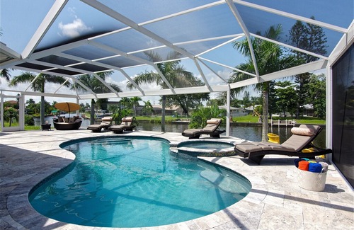 Yacht Club Villa | Villa Carlotta in Cape Coral
