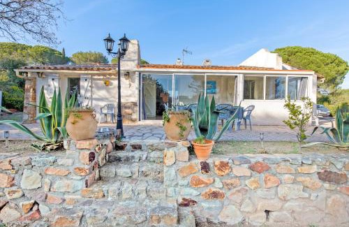 La Bouverie Villa | Villa Carole YourHostHelper.