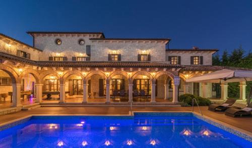 Strpacici Villa | Villa Carolus-Luxurious Istrian Villa