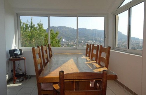 Toulon House | Villa carpe diem : mer, montagne et jacuzzi