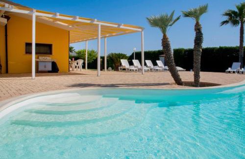 Racale Villa | Villa Carrino by MMega