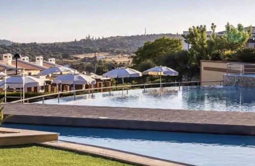 Portimao Villa | Villa "Casa Boavista" with Shared Pool & Wi-Fi