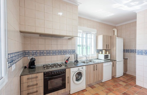 Marchena House | Villa "Casa Brisa del Valle" with Private Pool, Covered Terrace & Wi-Fi