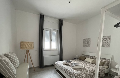 Torre Chianca Villa | Villa 'Casa Flavia' with Private Terrace, Wi-Fi and Air Conditioning