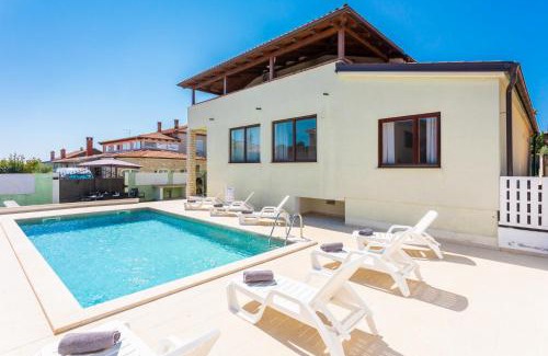 Valdebek Villa | Villa Casa Toni