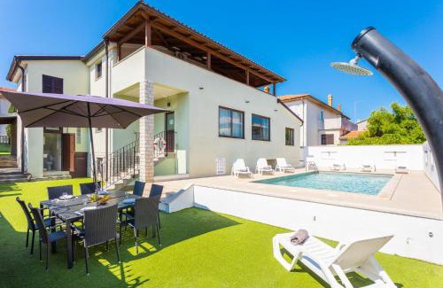 Valdebek Villa | Villa Casa Toni