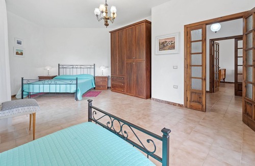 Iglesias Villa | Villa 'Casa Vacanze Maria Maddalena N° 2' with Mountain View, Wi-Fi and Air Conditioning