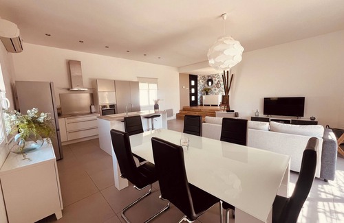 Bellegarde Villa | Villa Casa Vaunage/6pers/Pools/Wifi/Clim