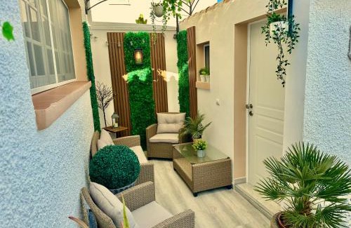 Urbanizacion Costabella Villa | Villa CasaCara Marbella beachside Costabella -Spain