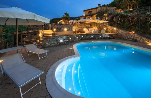 Casalguidi Villa | Villa Casalguidi by PosarelliVillas