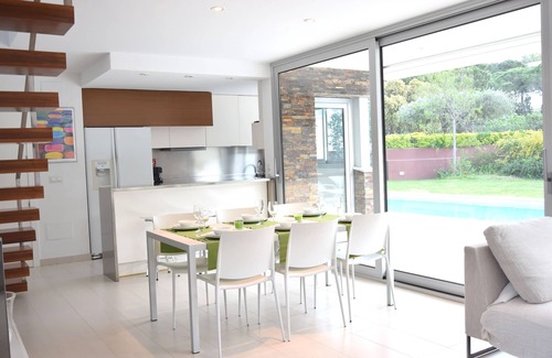 Port de la Selva Villa | Villa Casanovas (Port de la Selva) with private pool and garden 150m from the beach