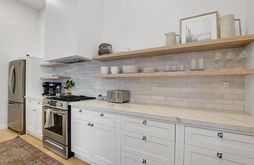 Santa Barbara Villa | Villa Castillo - Perfect 5 Villa Retreat - Entire Property in Downtown, Santa Barbara!