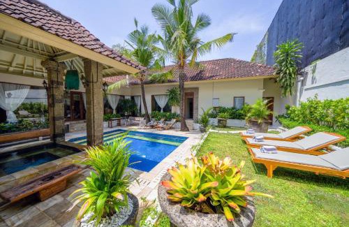 North Legian Villa | Villa CHANDI 2 - Legian - Seminyak - 5 Bedroom 4 Bathroom Villa - Great Location !