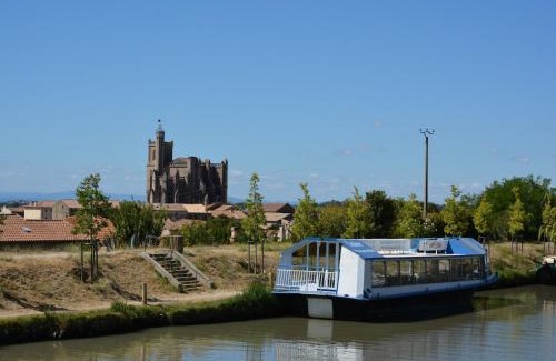 Montbrun-des-Corbieres Villa | Villa Charm in Montbrun