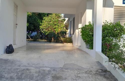 IronShore Estates Villa | Villa Chinnor-Kent Ave