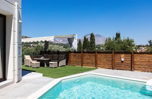 Perama Villa | Villa Chnaris - Private Pool and Sauna