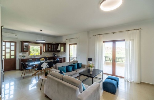 Kissamos Villa | Villa Chrissi – Holiday home with a pool near Kissamos in Crete