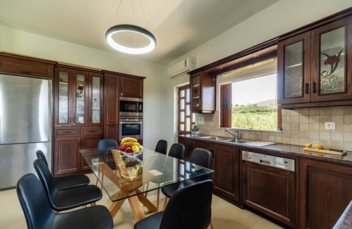 Kissamos Villa | Villa Chrissi – Holiday home with a pool near Kissamos in Crete