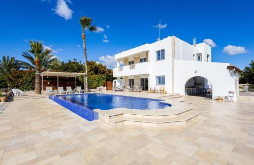 Agios Theodoros Villa | Villa Chrysta
