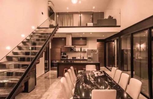 La Veleta House | VILLA CIELO 4 bd, jetpool, huge garden w/palapa!