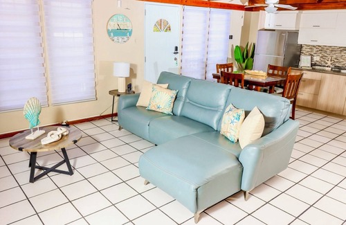 Montalva Ski Chalet | Villa Cielomar, Beautiful Chalet Beach House