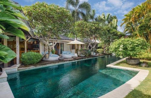Drupadi Villa | Villa Cinta Damai - Stunning & Stylish 4BR Luxury Villa in the Heart of Seminyak, Just a 10-Min Walk to the Beach
