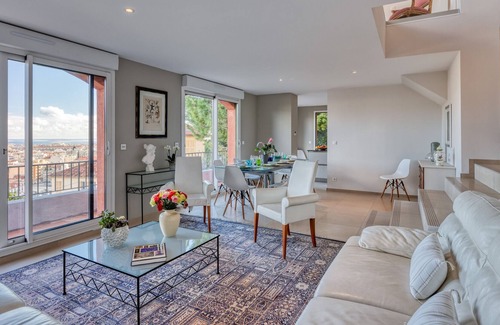Mantega Villa | Villa Clair Logis