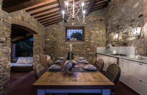 Colle di Compito Villa | VILLA CLARA Luxury 5 bedrooms Lakefront Farmhouse Villa with Private Pool on the Lucca Hills