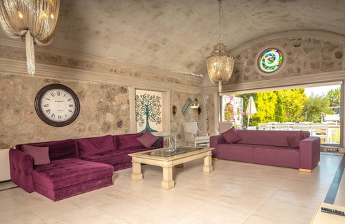Dagbelen House | Villa Clara, Ortakent , Bodrum, Turkey Sleeps 10