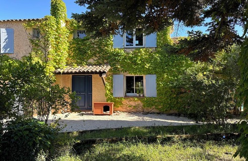 Venelles Villa | Villa Climatisée 140m² Avec Jardin et Piscine à Proximité D'aix-en-pce - 6 Pers