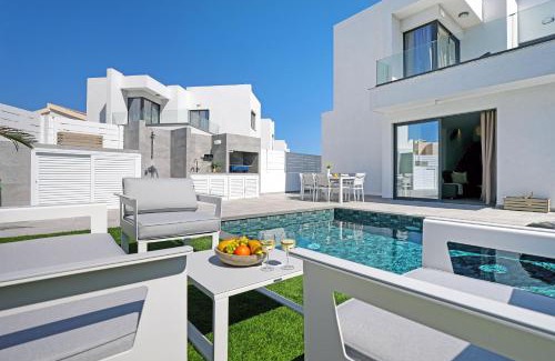 Pernera House | Villa Clio - 3bed All En-suite with Private Pool