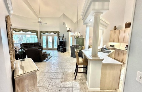 Sandestin Condo | Villa close to beach Includes 6-Seat Golf Cart! 5257 TS