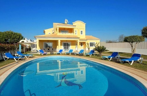 Vale de Parra Villa | Villa Coelha - Table tennis and Pool Table