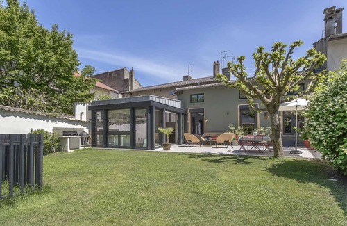 Sainte-Foy-les-Lyon Villa | Villa - Coeur de Sainte-Foy-Les-Lyon