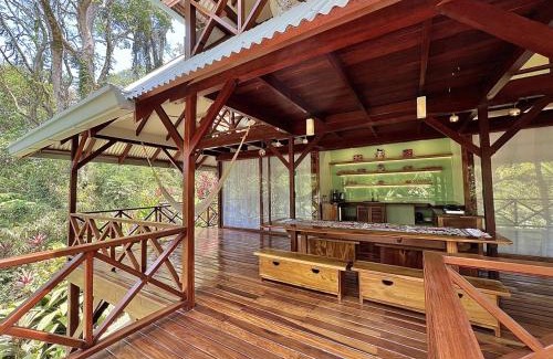 Cocles Villa | Villa Colibri - Secluded Jungle Villa - Short Stroll to Beach, Shops & Restaurants