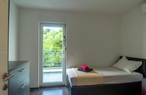 Baska Voda Apartment | Villa Cologne
