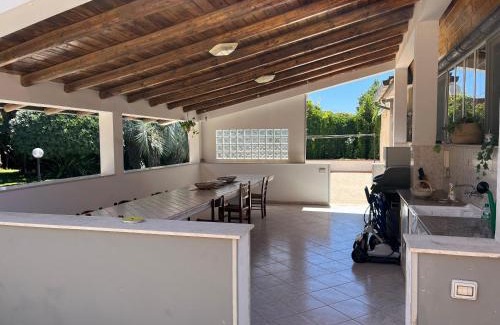 Fontane Bianche Villa | Villa Colombini