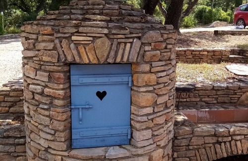 Entrecasteaux House | Villa Comorebi Provence: Unique & Charming