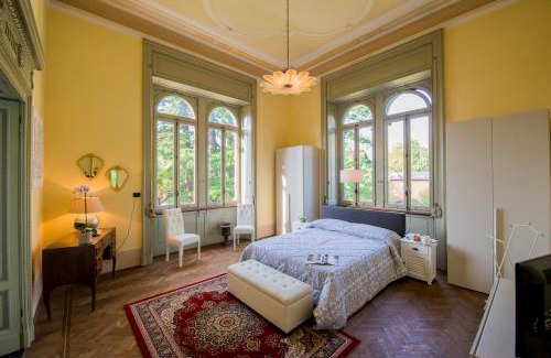 Mandello del Lario Villa | Villa Confalonieri