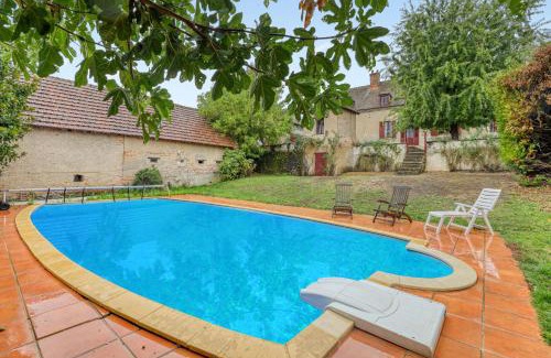 Lucenay-les-Aix Villa | Villa confortable avec piscine privée à Lucenay-lès-Aix